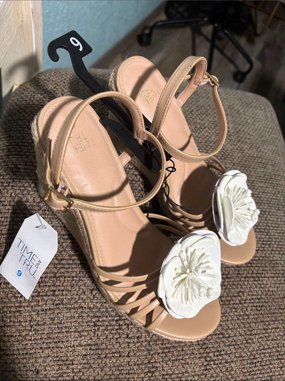 Time and Tru women's flower espadrille wedge sandals